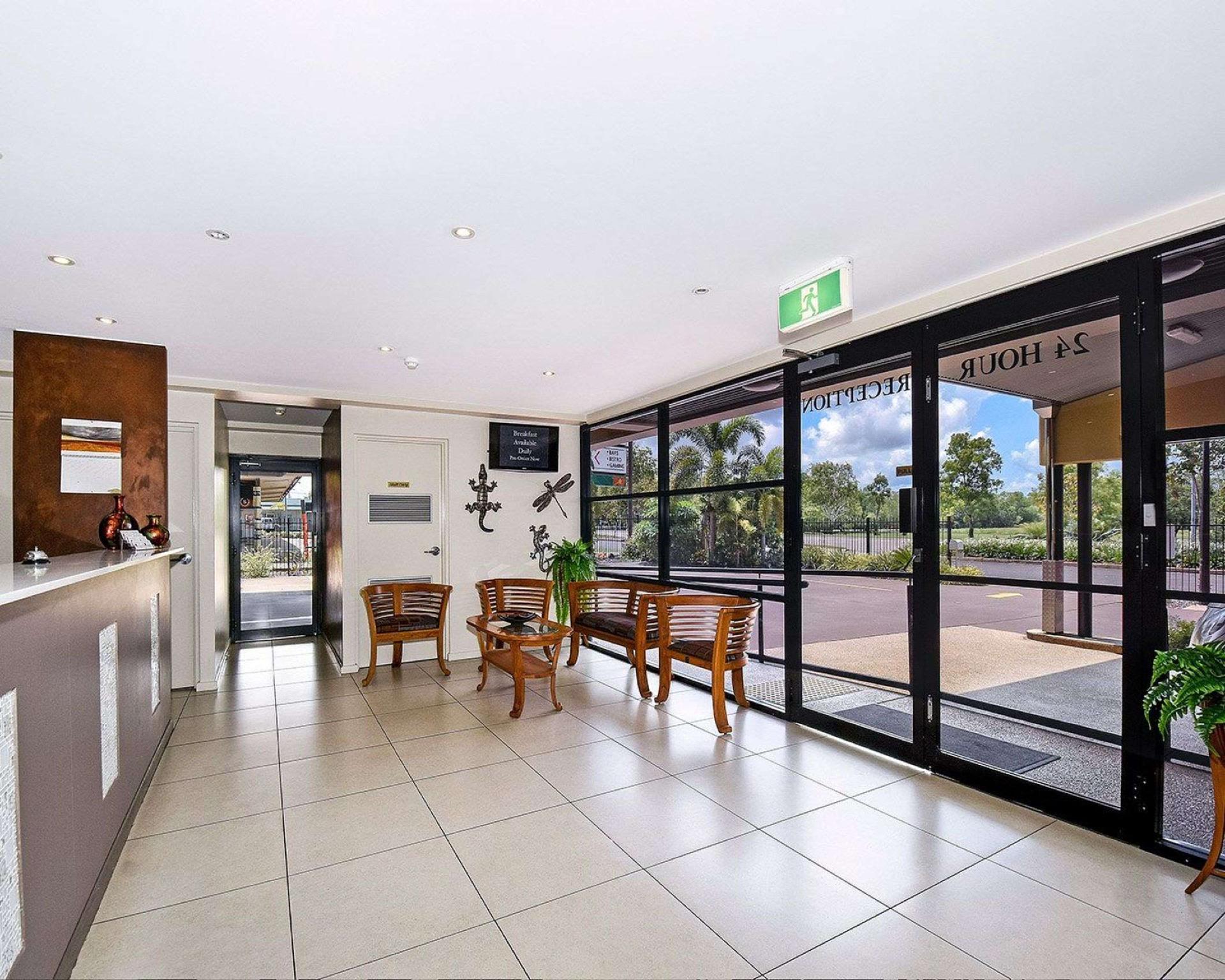 Quality Hotel Darwin Airport Екстер'єр фото The lobby of the hotel