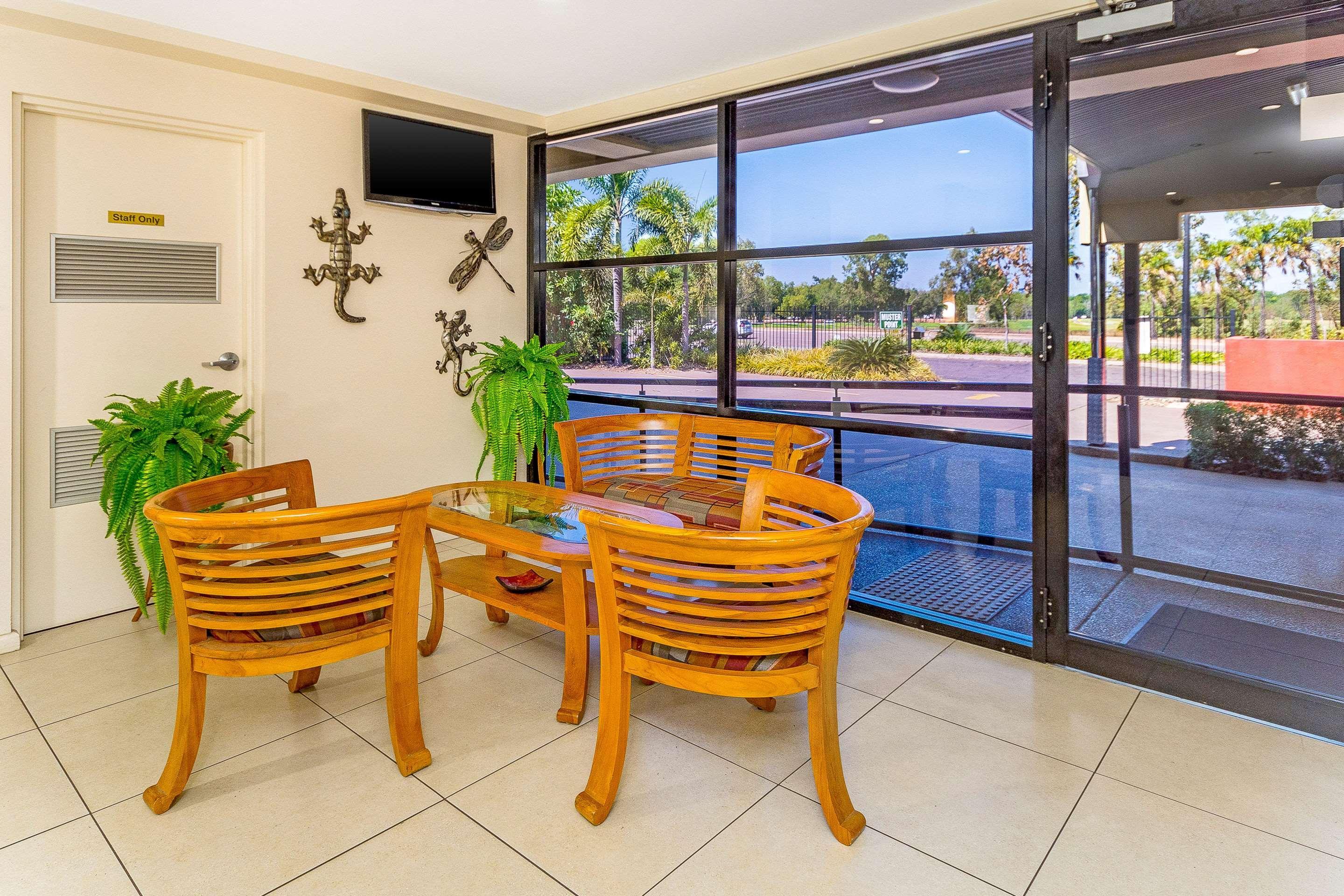 Quality Hotel Darwin Airport Екстер'єр фото The lobby of the hotel