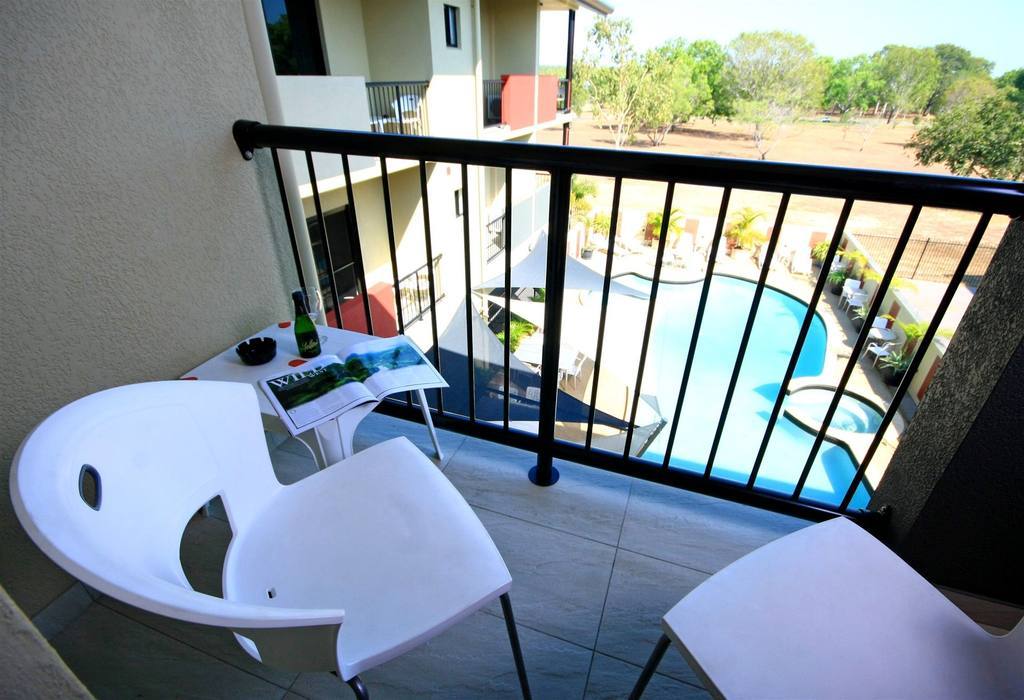 Quality Hotel Darwin Airport Номер фото A balcony